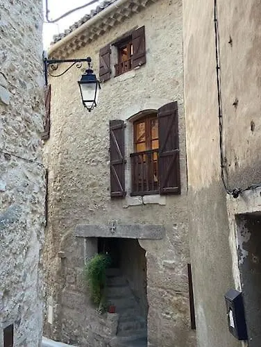 Charmigt Med Takterass Thezan-les-Beziers