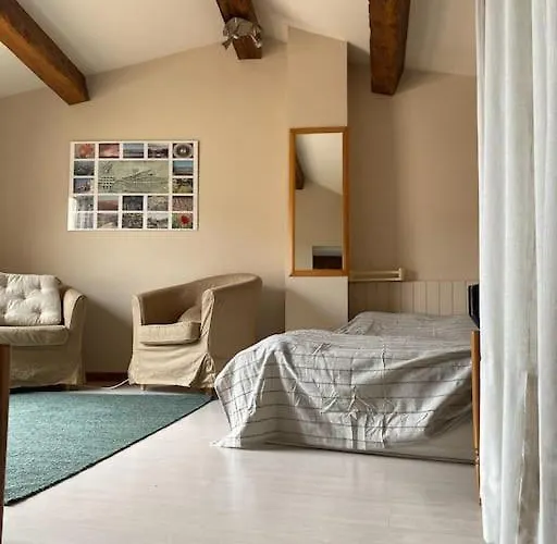 Villa Charmigt Med Takterass